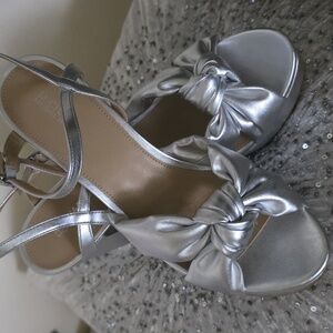 Michael Kors Platform Metallic Silver Bow Sandals